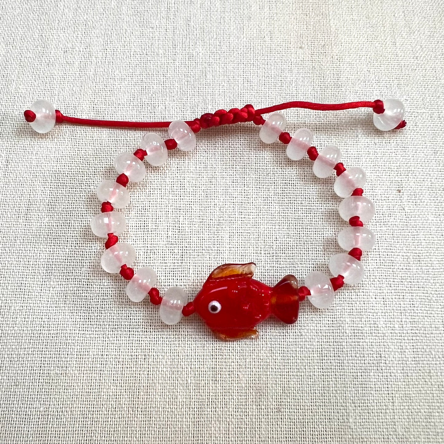 Oshie Chalchedony Fish Bracelet I