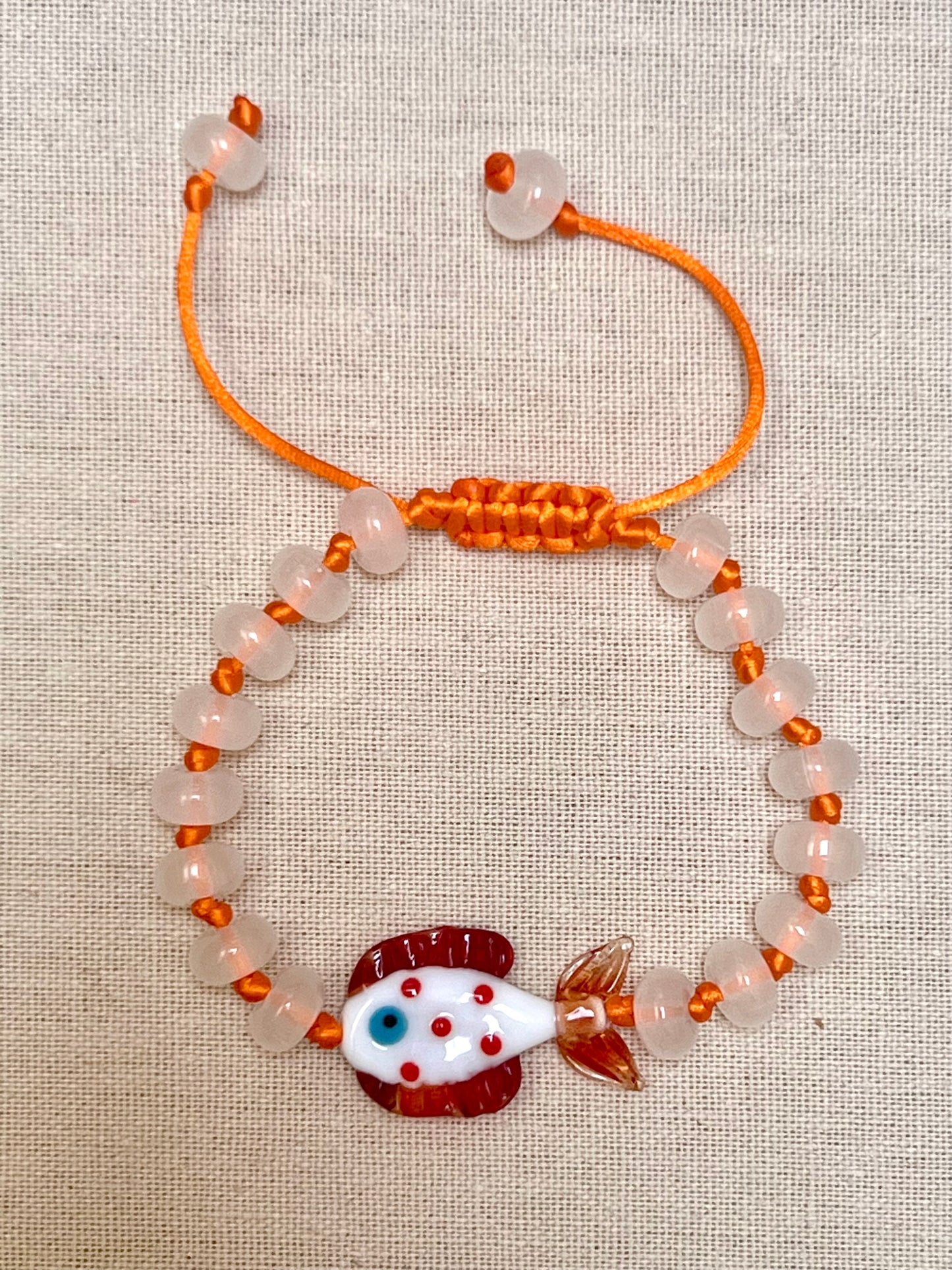 Oshie Chalchedony Fish Bracelet II