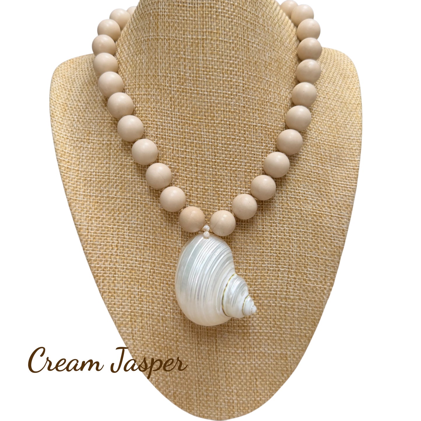 ALBA Chunky Beaded Necklace with Shell Pendant