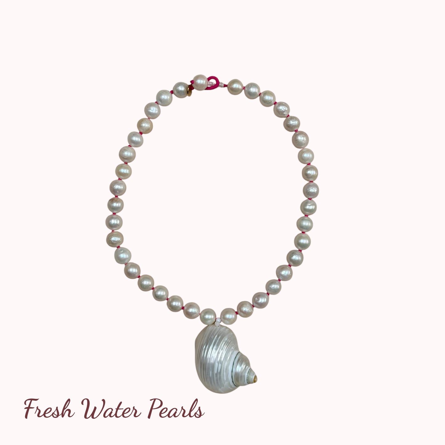 ALBA Chunky Beaded Necklace with Shell Pendant