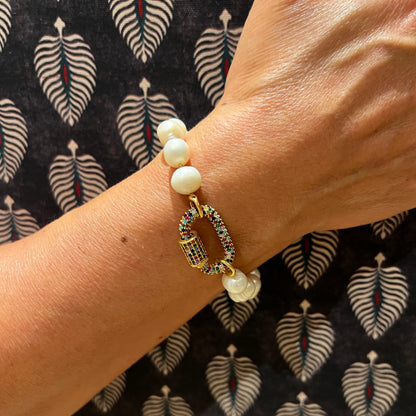Elaine Pearl Bracelet