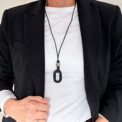 LOLA Necklace with Oval Stone Pendant