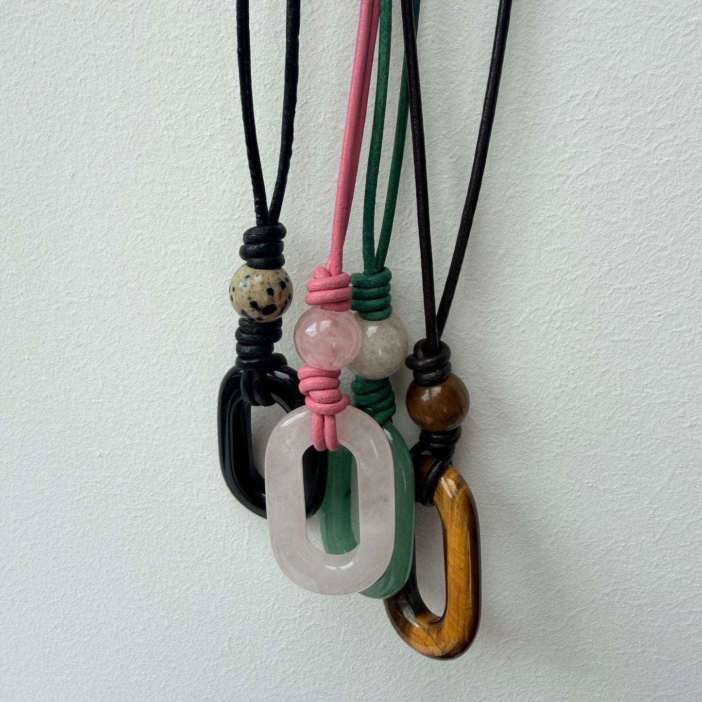 LOLA Necklace with Oval Stone Pendant