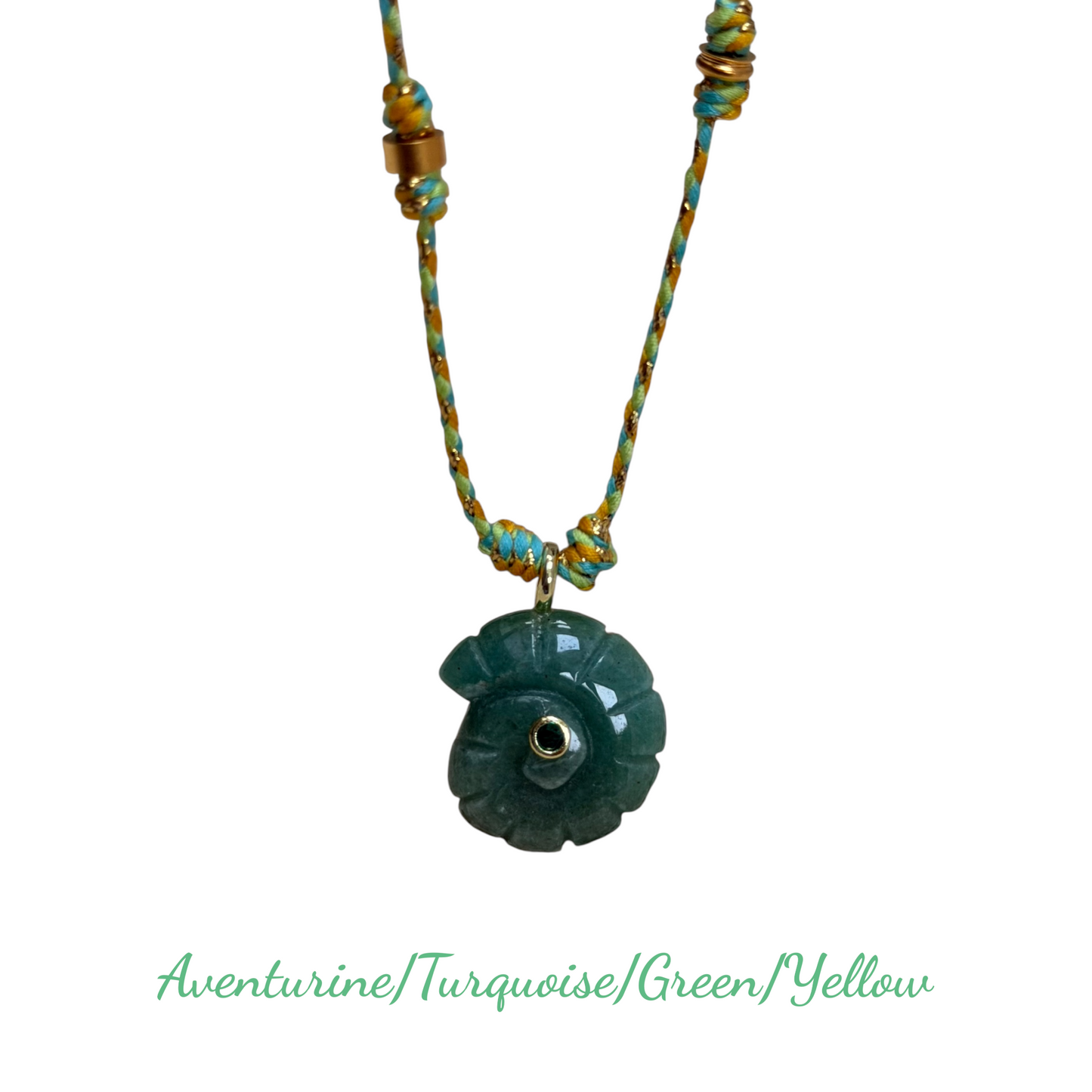 MARINA Conch Shell Pendant Necklace