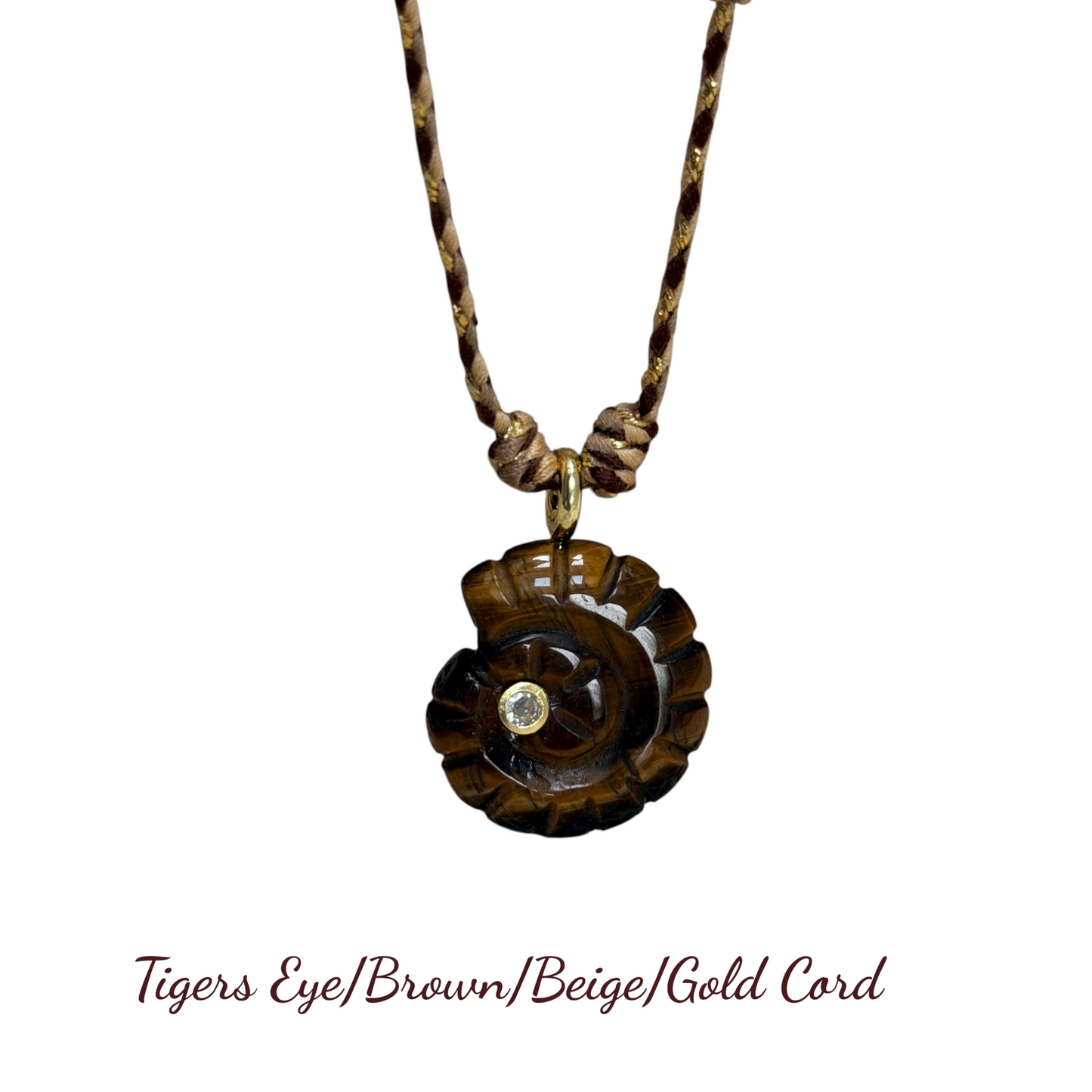 MARINA Conch Shell Pendant Necklace