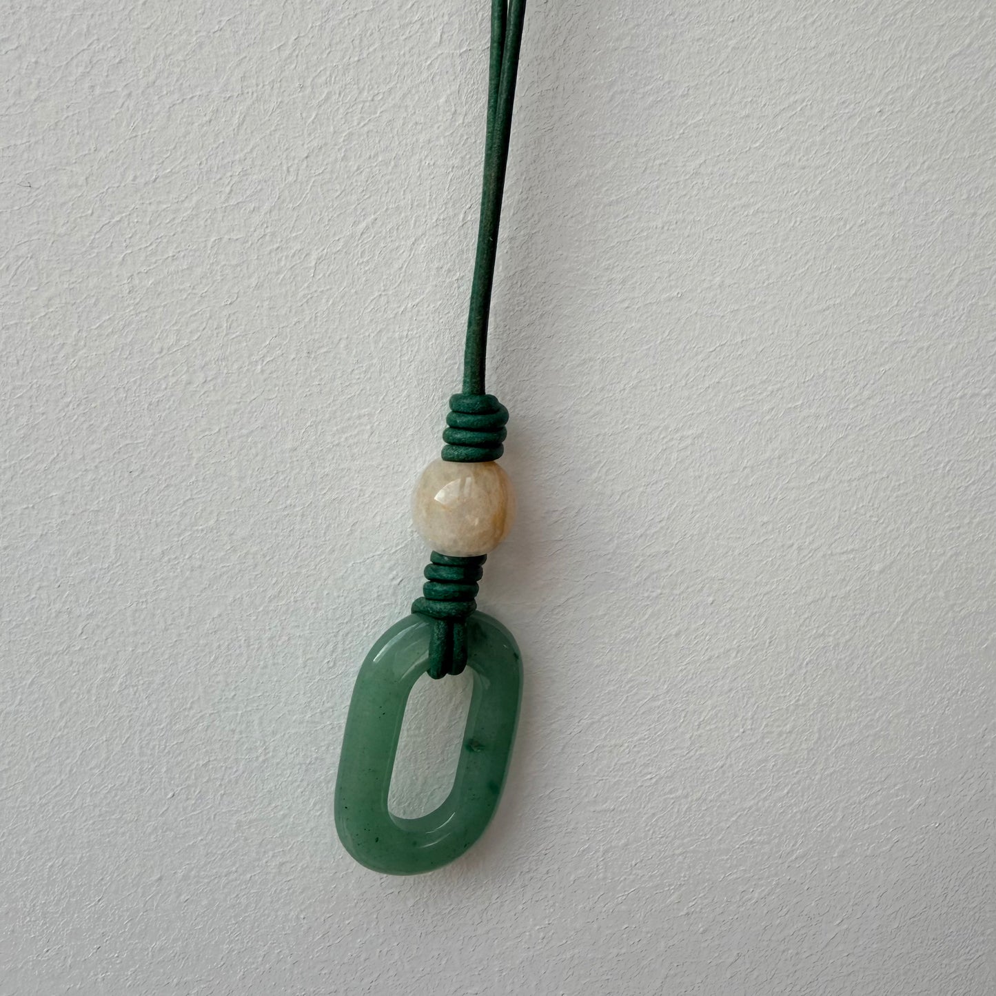 LOLA Necklace with Oval Stone Pendant