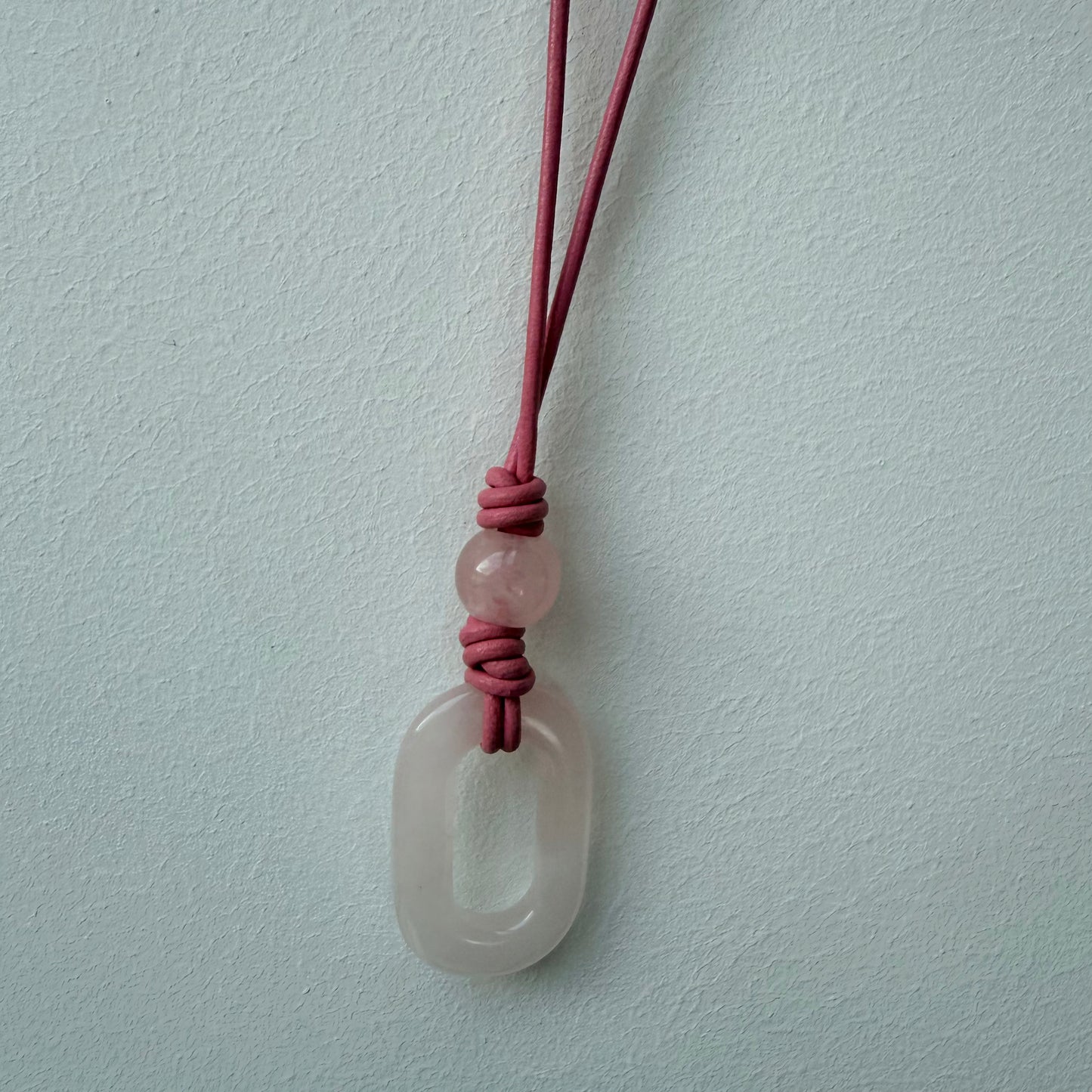 LOLA Necklace with Oval Stone Pendant