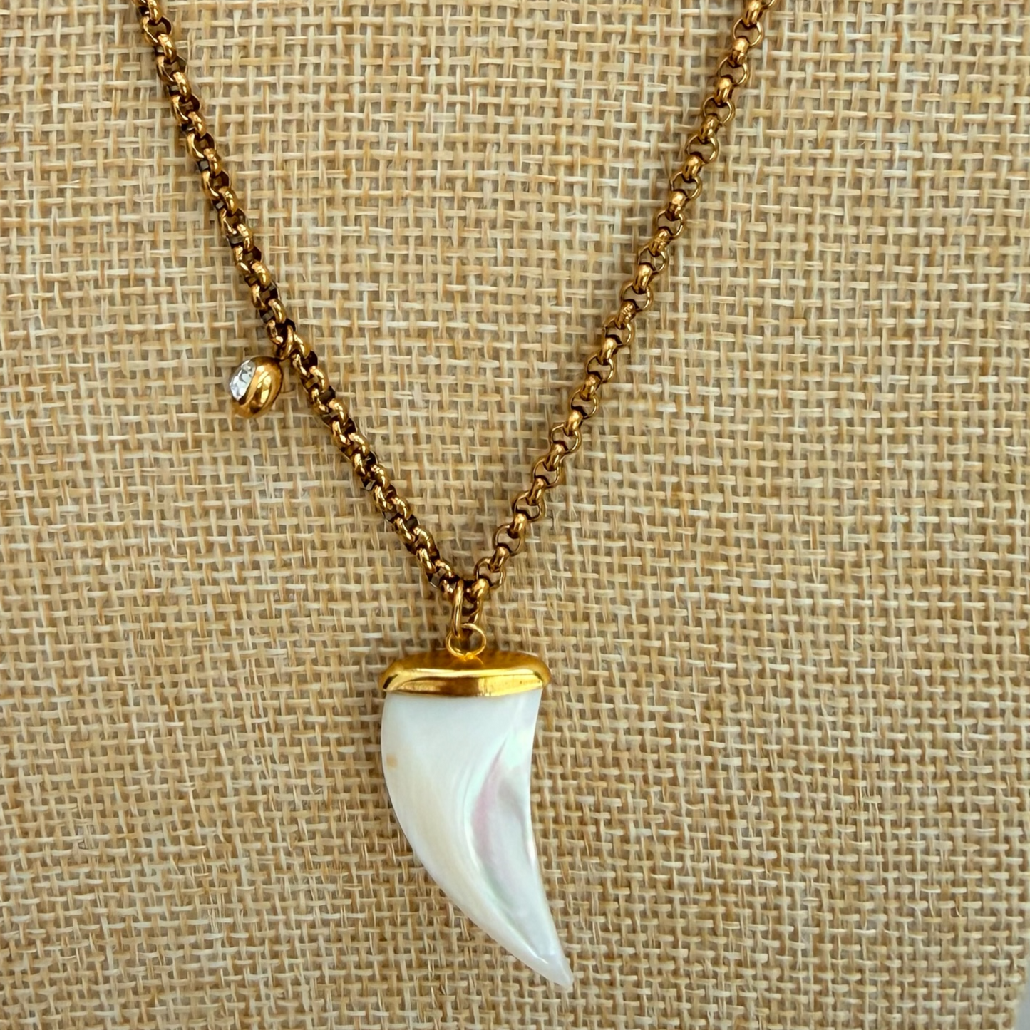 Women’s Tusk Pendant Gold Necklace